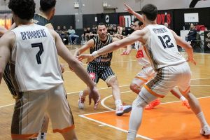 Πάλεψε τρία δεκάλεπτα, λύγισε στο τέλος ο Απόλλων